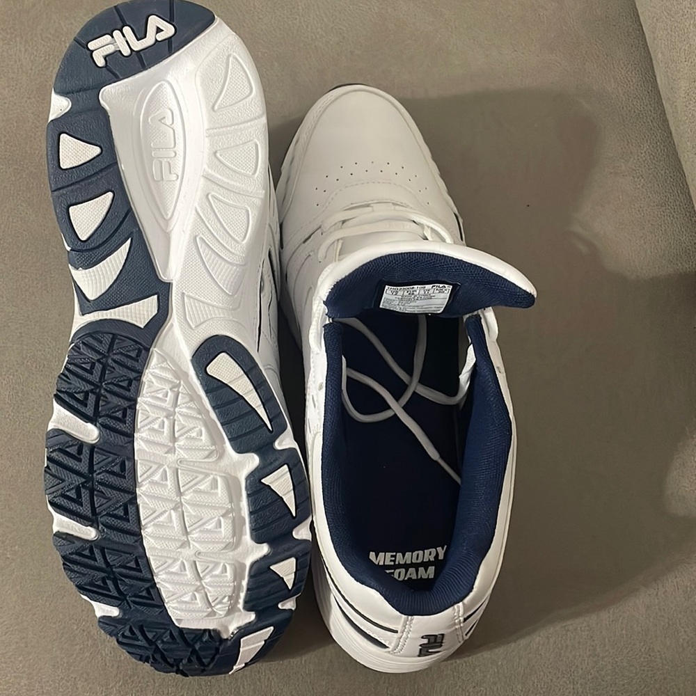 New Fila men size 12